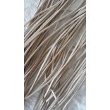 Szintetikus bőrszál, 2mmx75cm, nyers, 50 szál/köteg