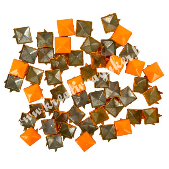 Fémszegecs, piramis, narancssárga, 9x5x9 mm, 50 db/csomag