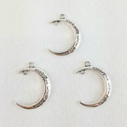 Fémmedál, Hold, 2,5x3,3 cm, 10 db/cs